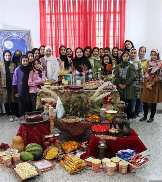 زبان‌آموزان اردکانی یلدایی متفاوت را تجربه کردند