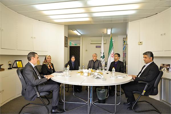 Head of Iran Language Institute Meets Spanish Ambassador