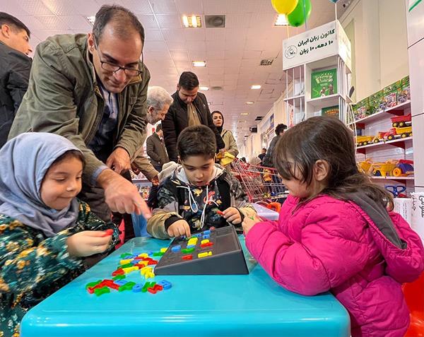 گزارش تصویری از نهمین روز حضور کانون زبان ایران در نمایشگاه هشتمین جشنواره ملی اسباب بازی