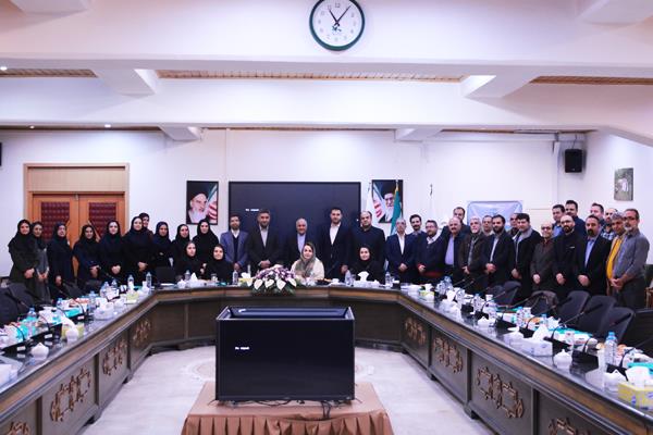 «جشن روز پژوهش» با حضور رئیس کانون زبان ایران برگزار شد
