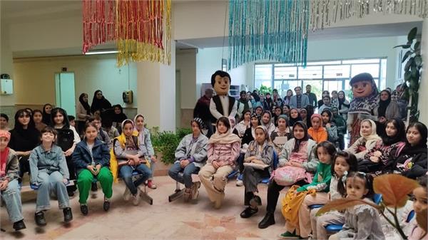 مراسم روز دختر در کانون زبان زنجان